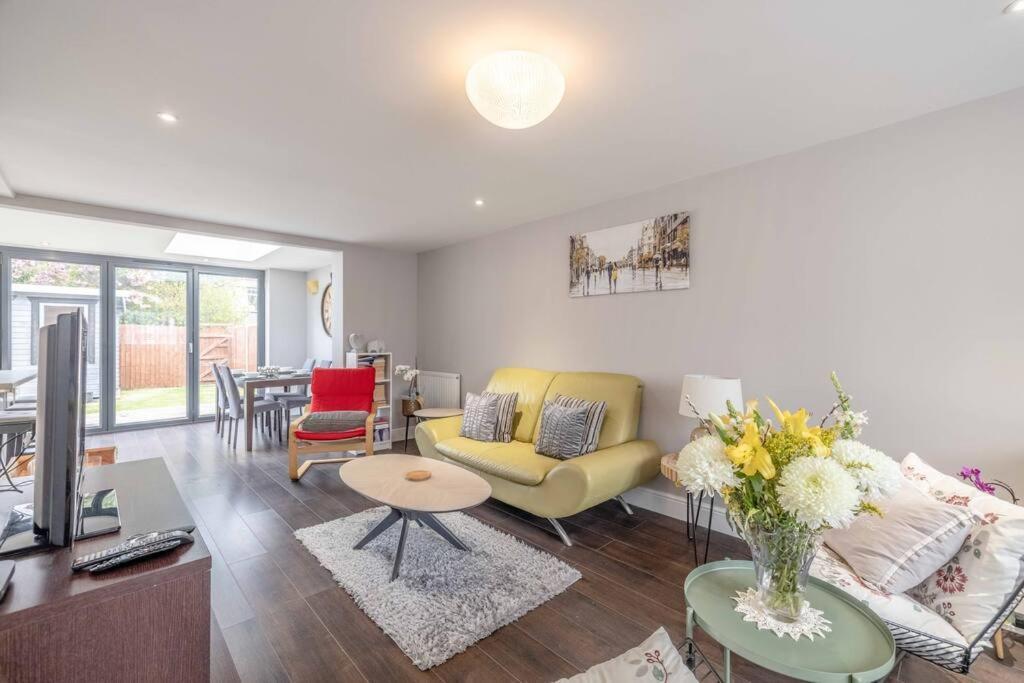Central Windsor, 5 Mins To Legoland, Driveway Екстер'єр фото